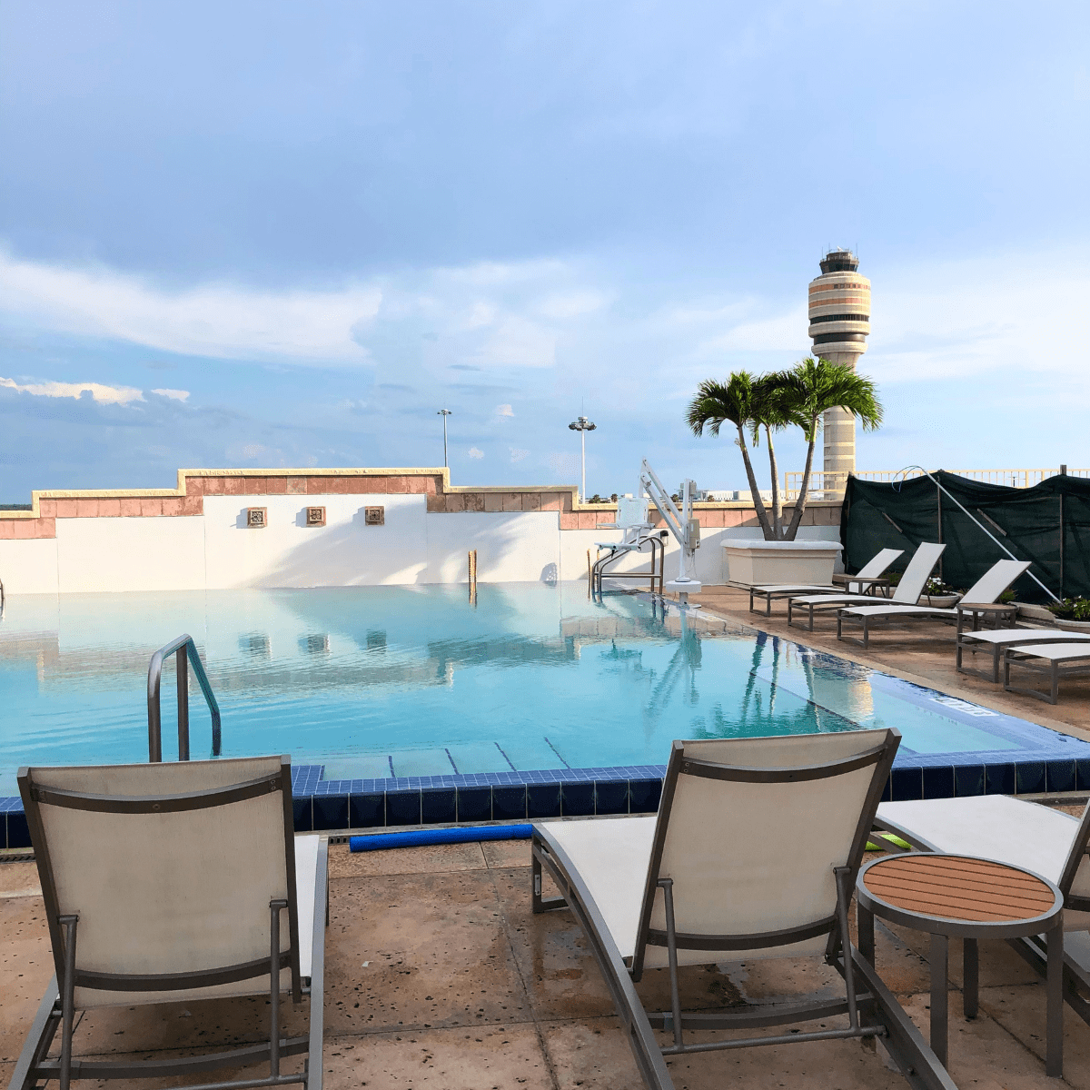 Hyatt Regency Orlando Airport Pool