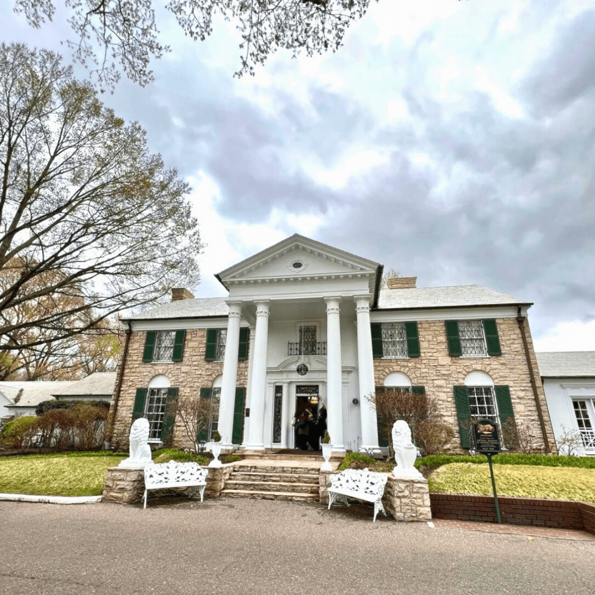 Graceland Mansion