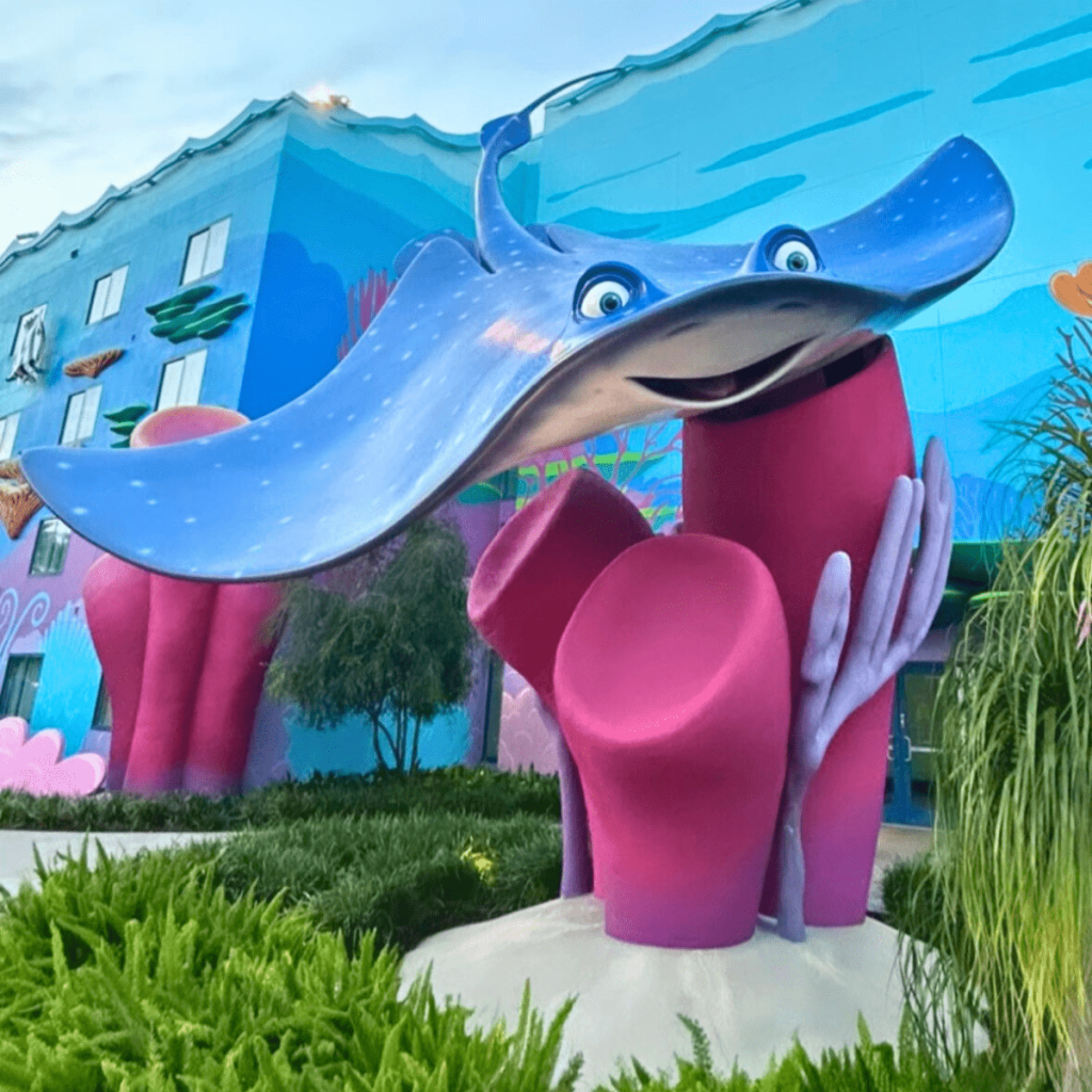 finding nemo art of animation family suite