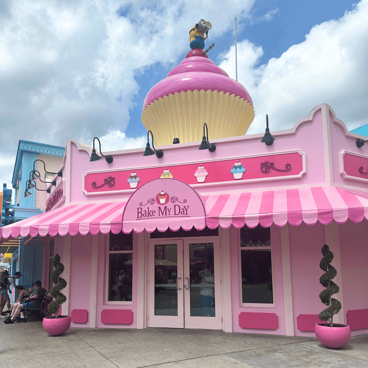 Minion Land Bake My Day