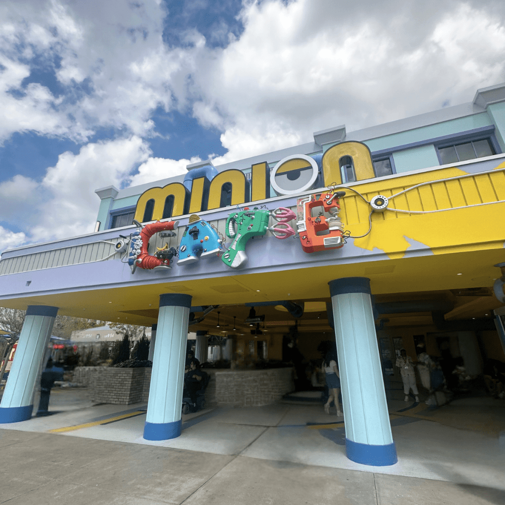 Minion Land Minion Cafe