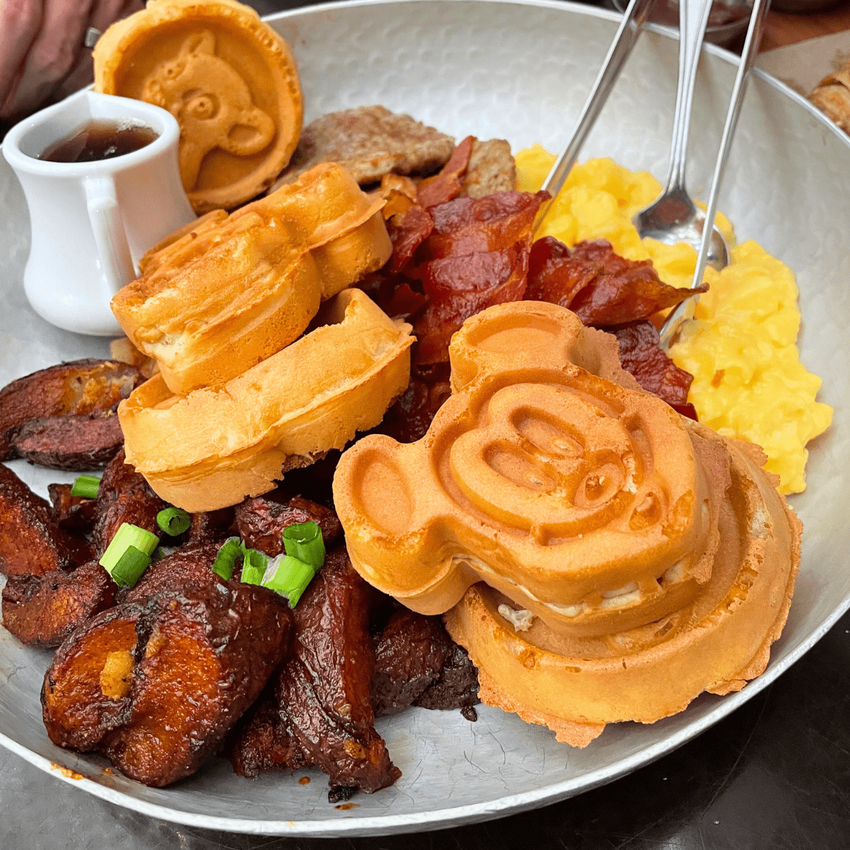 Character Dining at Walt Disney World