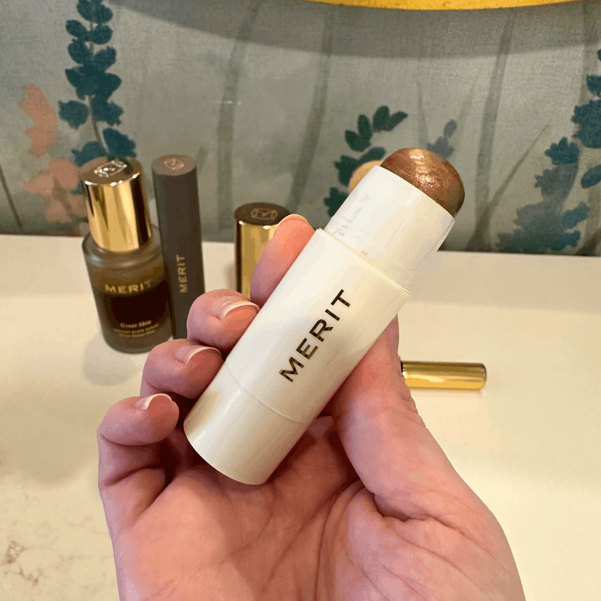 Merit Beauty Day Glow Highlighting Balme