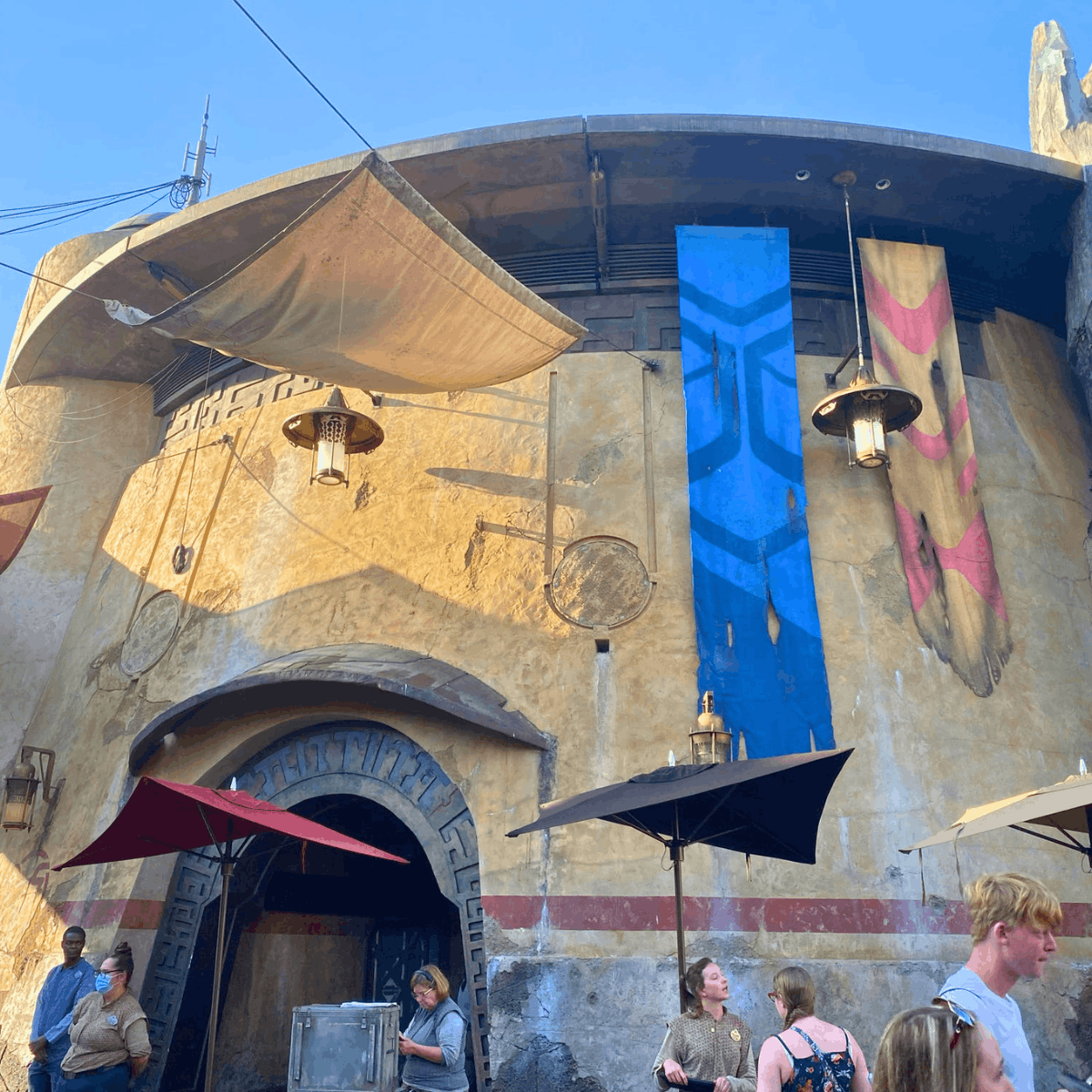 Oga’s Cantina 
