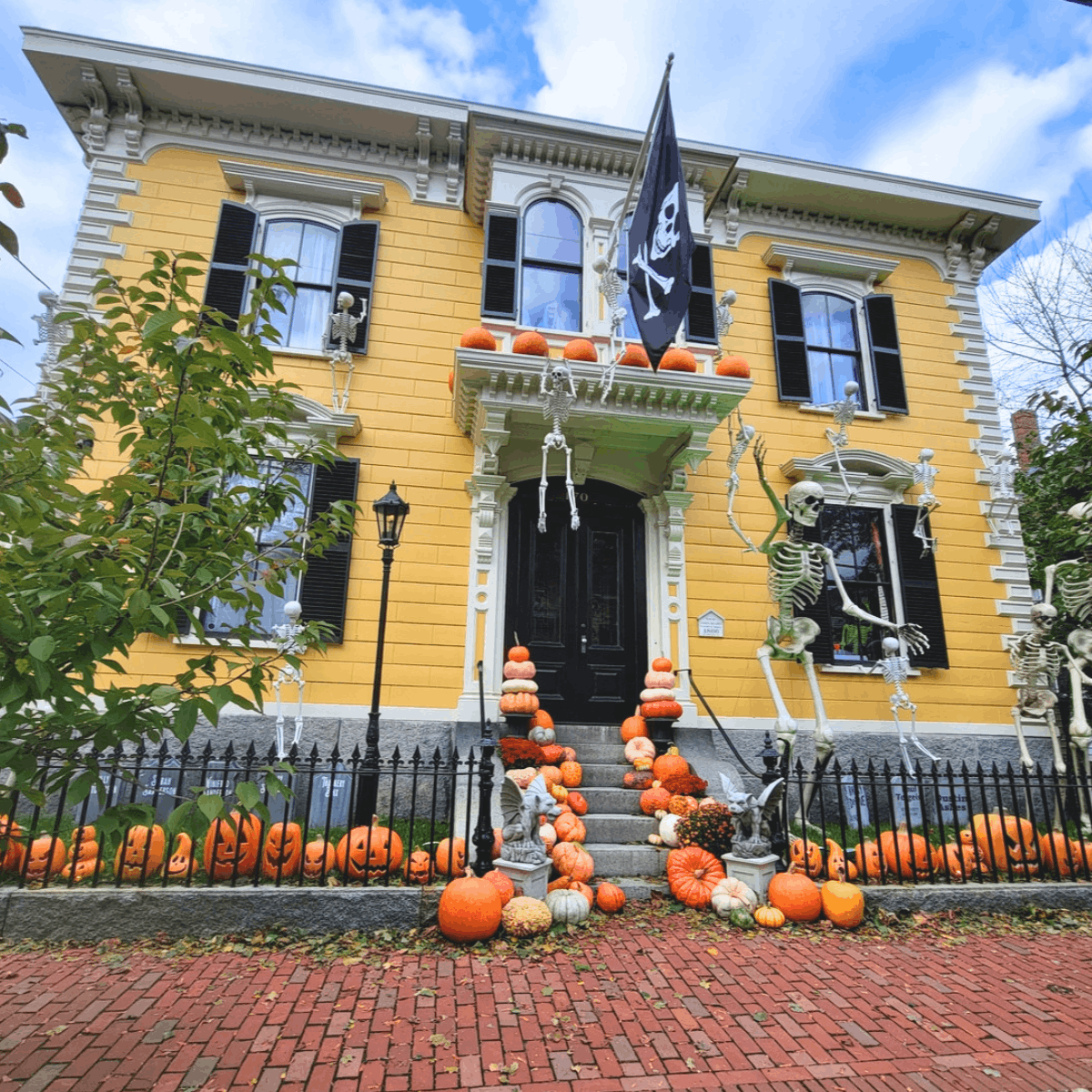 Things to Do in Salem in October