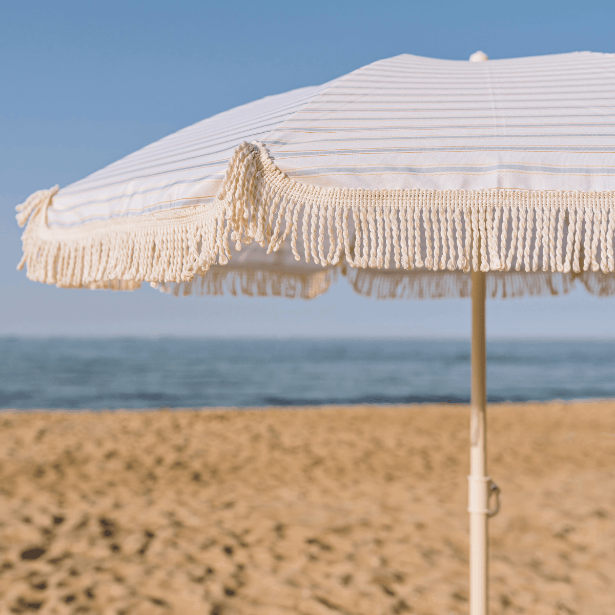 What to Bring to the Beach