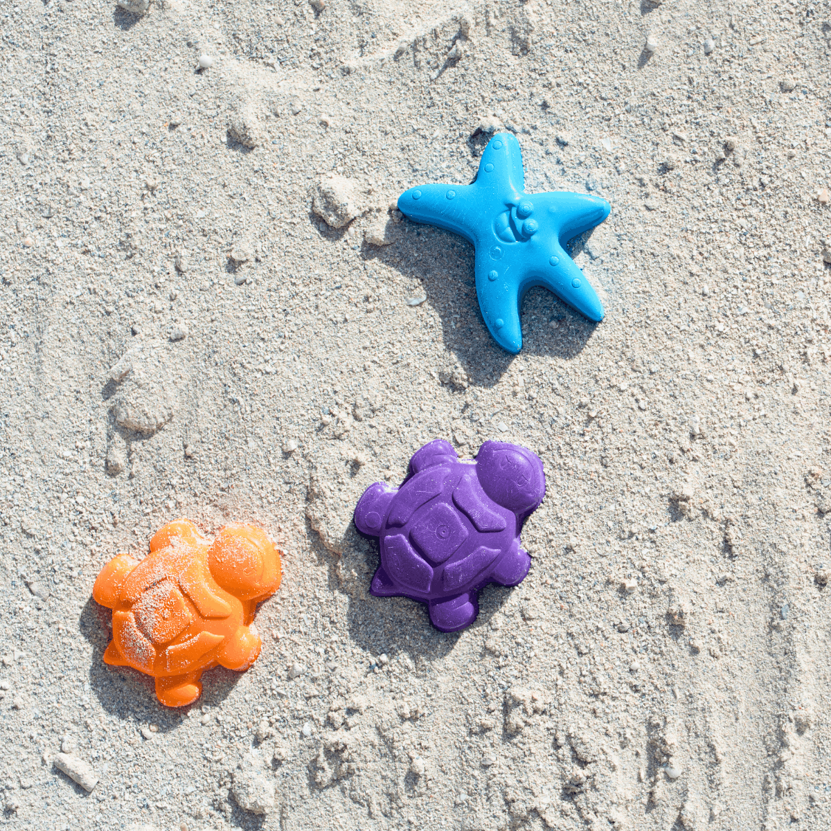 What to Bring to the Beach with Kids