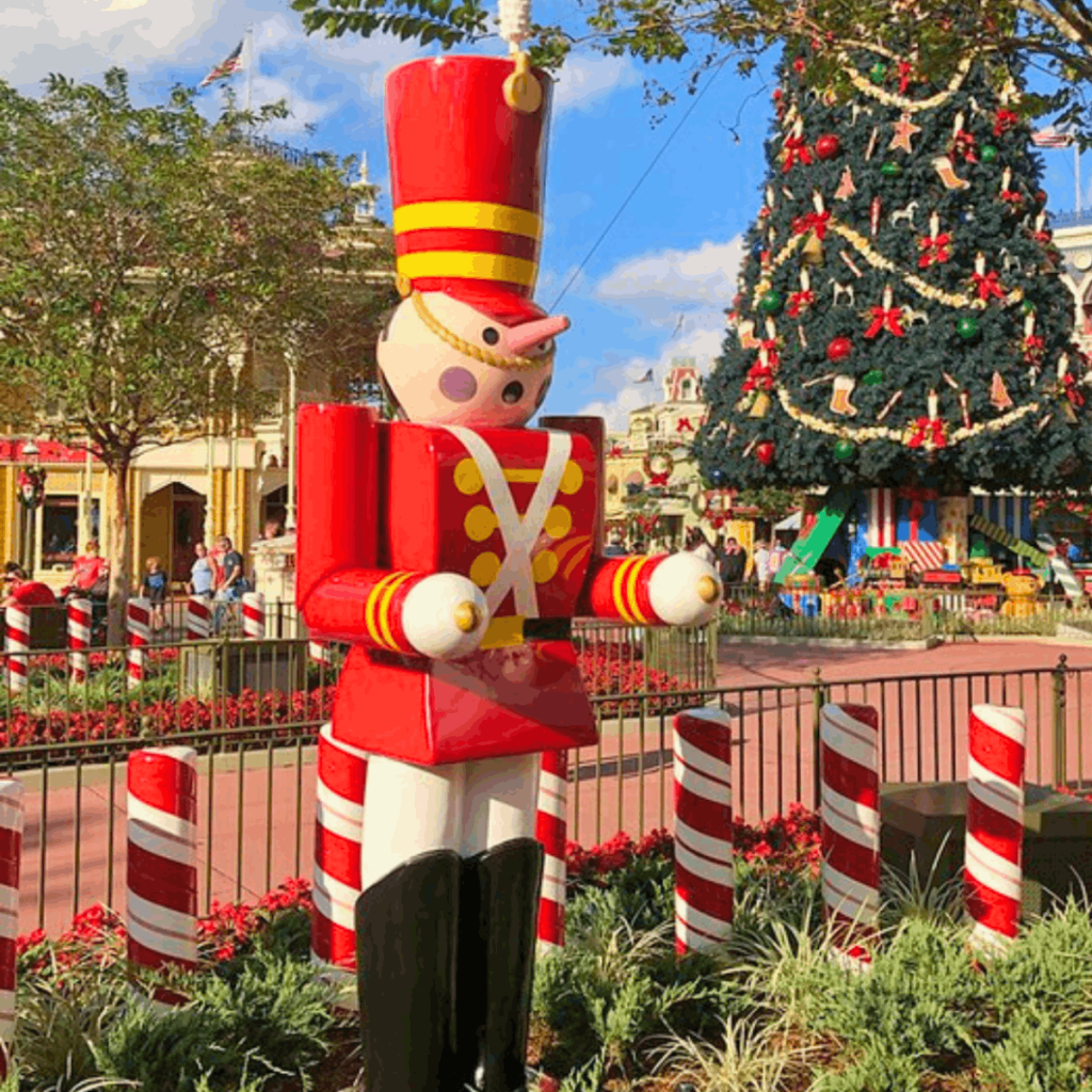 Jollywood Nights vs Mickey's Very Merry Christmas Party