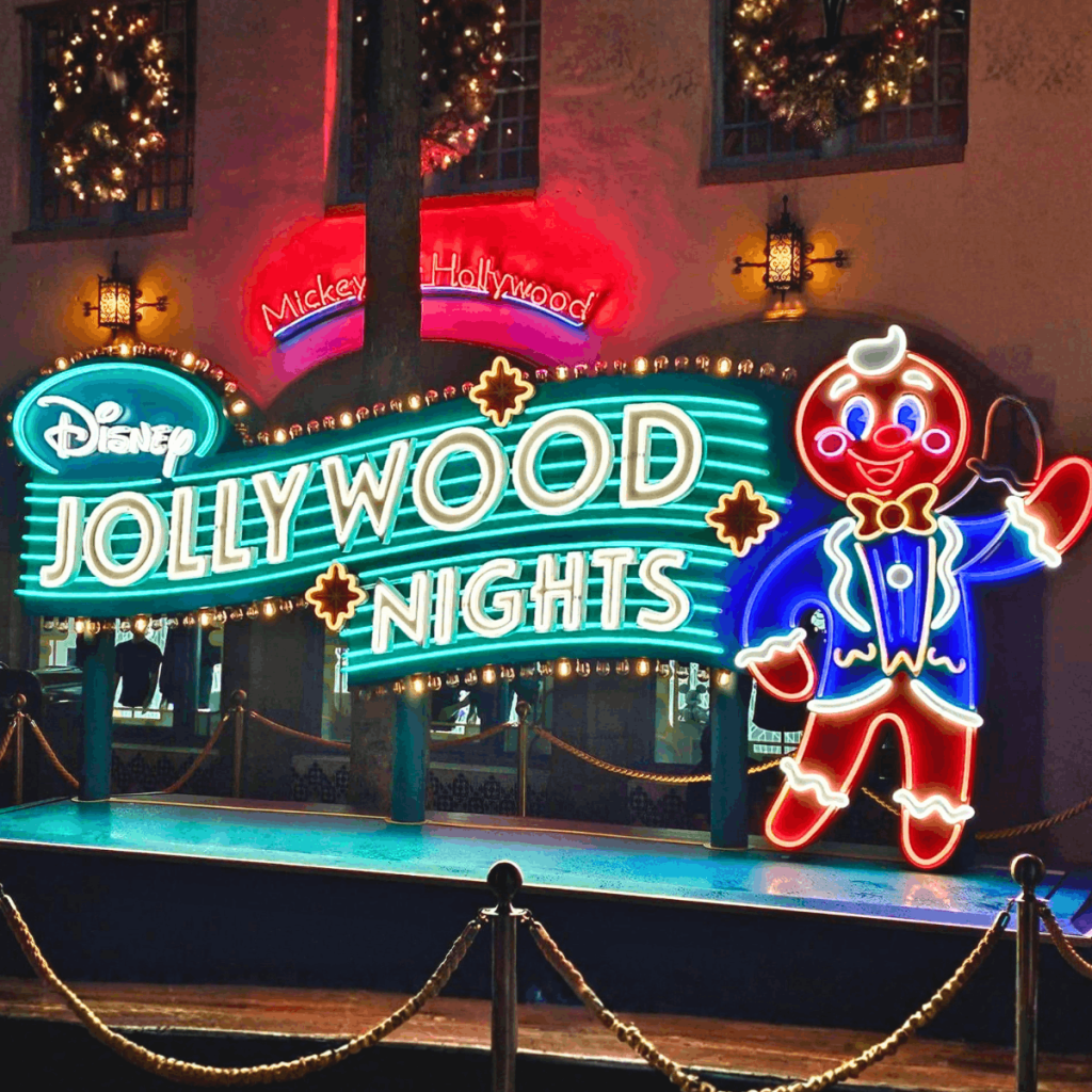 Jollywood Nights vs Mickey's Very Merry Christmas Party