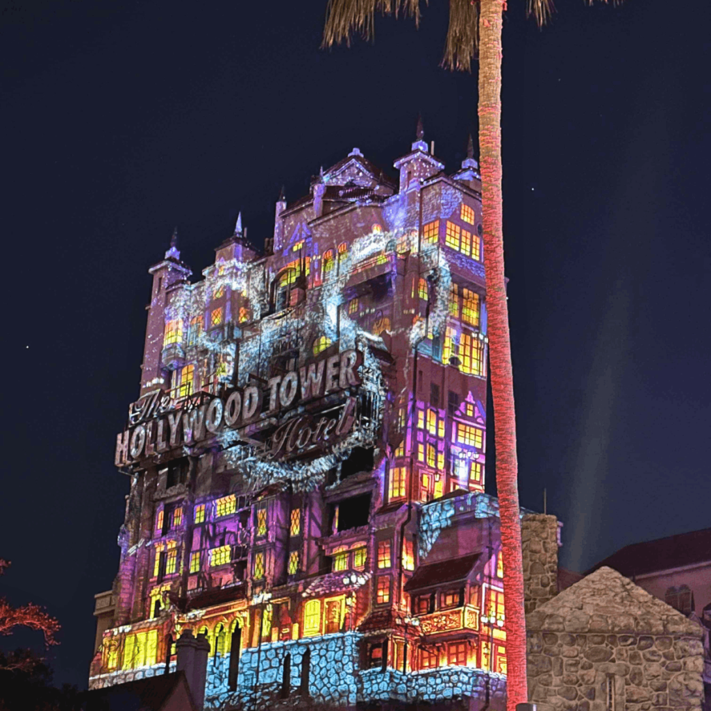 Jollywood Nights vs Mickey's Very Merry Christmas Party
