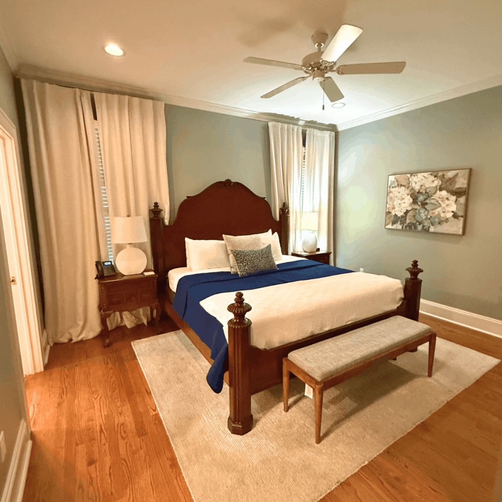 Parkland bedroom at The Capitol Inn Tallahassee