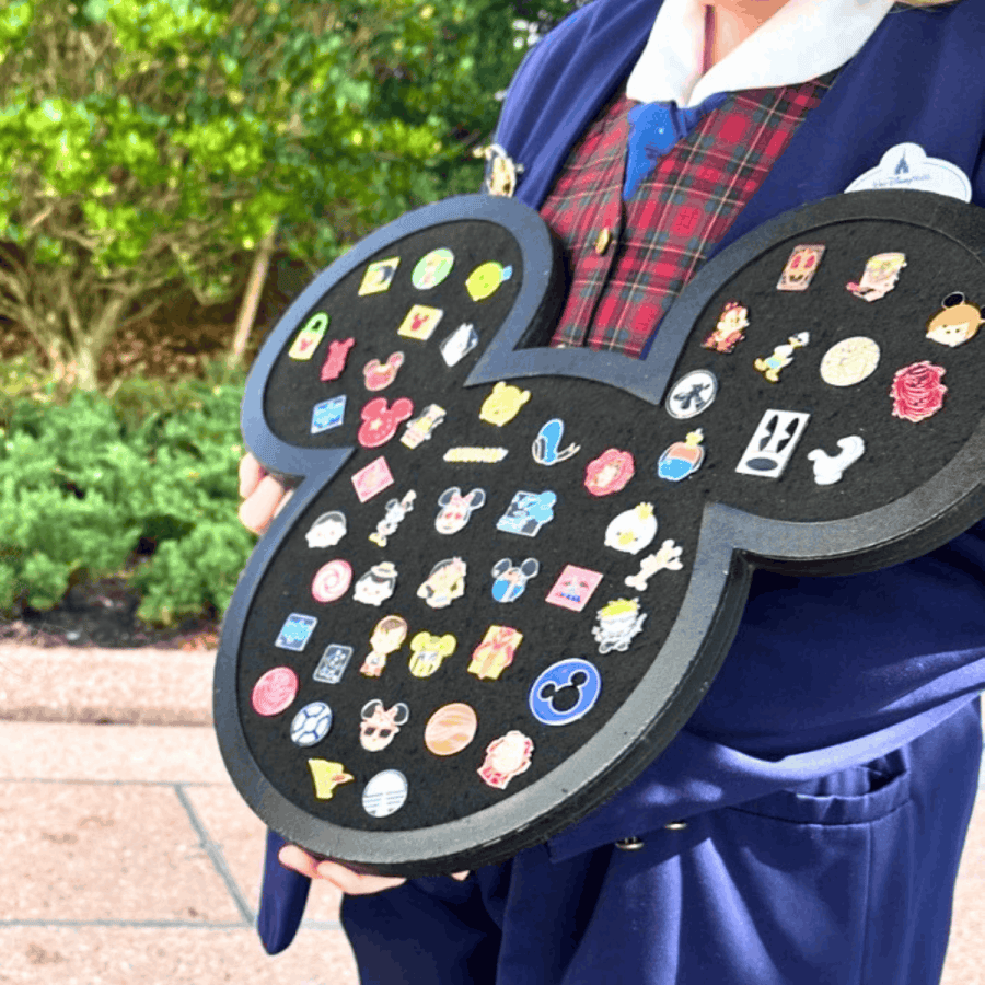 Disney Pin Trading Tips for Beginners